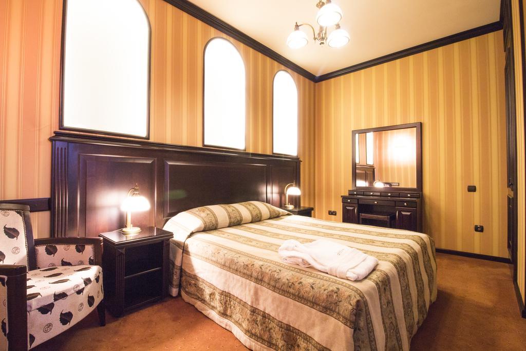 Attache Hotel Κίεβο Εξωτερικό φωτογραφία