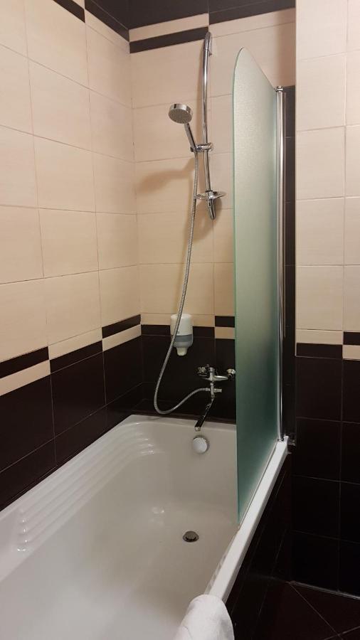 Attache Hotel Κίεβο Εξωτερικό φωτογραφία