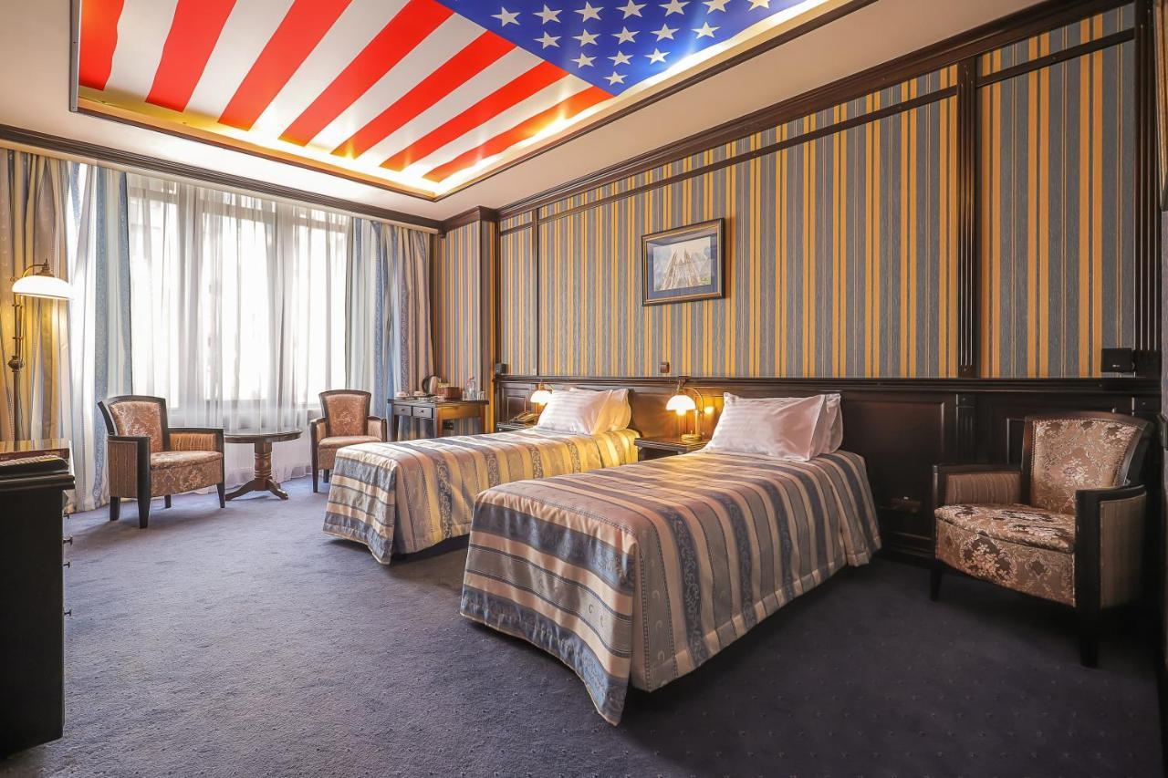 Attache Hotel Κίεβο Εξωτερικό φωτογραφία