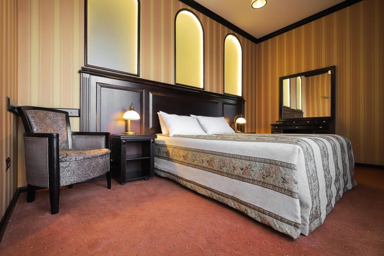 Attache Hotel Κίεβο Εξωτερικό φωτογραφία