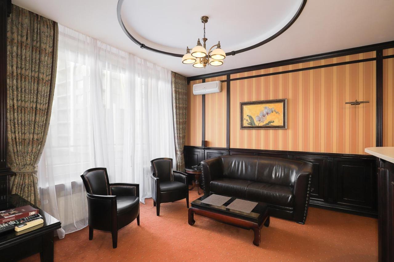 Attache Hotel Κίεβο Εξωτερικό φωτογραφία